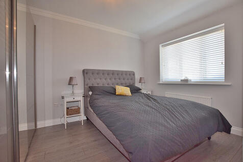 master bedroom_01