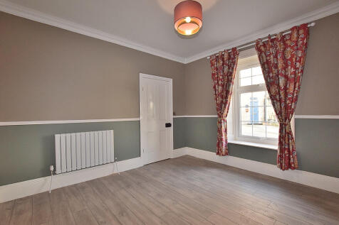 living room alt_0...