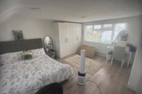 Loft Bedroom 5