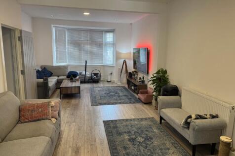 Through Lounge