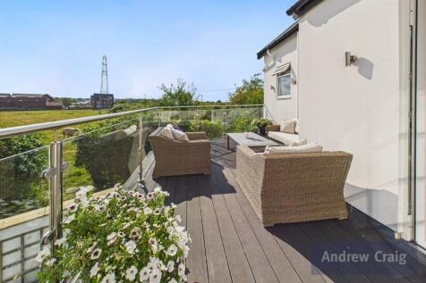Terrace / Balcony 