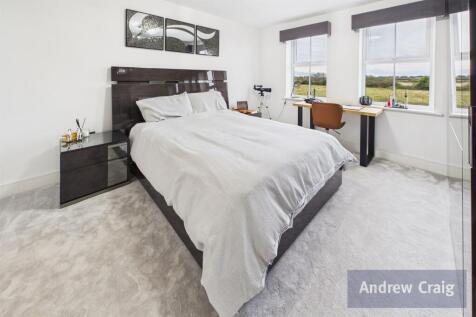 Rear Bedroom