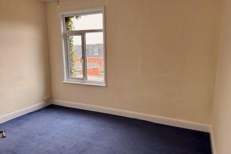 Bedroom 2 .jpg