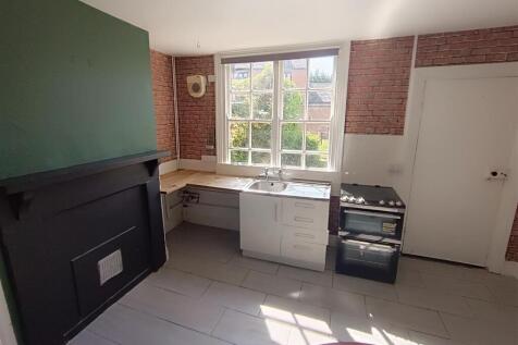 Kitchen (1).jpg