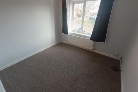 Bedroom 3 .jpg