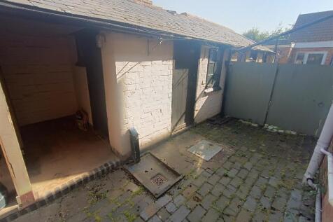 Rear Garden .jpg
