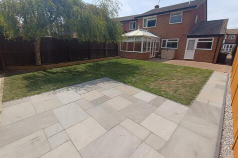 Rear Garden (1) .jpg