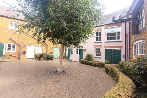 Entrance Courtyard .jpg