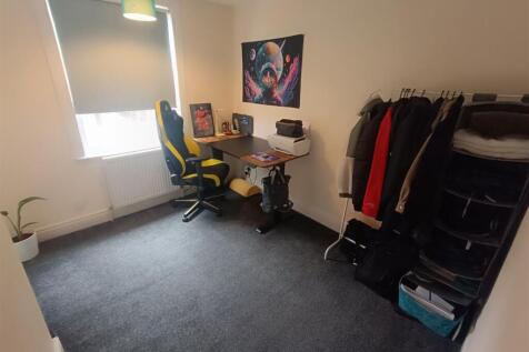 Bedroom 3 .jpg