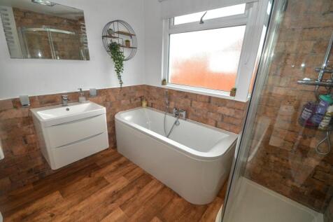 First Floor Bathroom