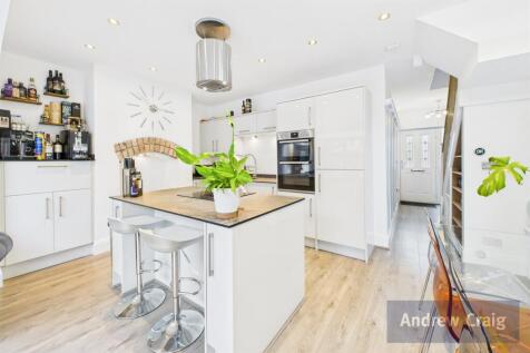 Kitchen/Diner/Family