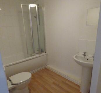 Main bathroom.jpg