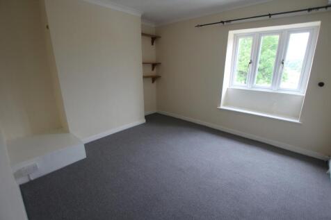 Bedroom 2 NEW.JPG