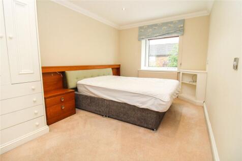 Bedroom 1.jpg