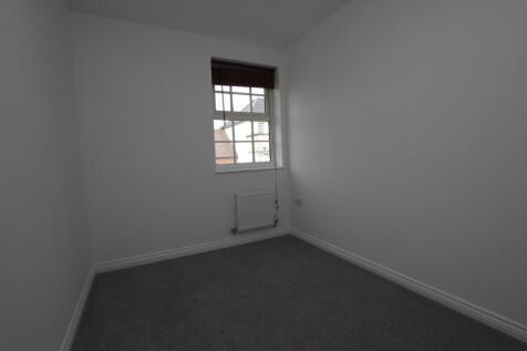 Bedroom 2.JPG