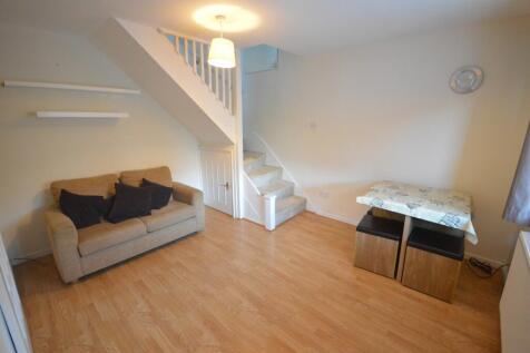 5 Lisle Close Lounge