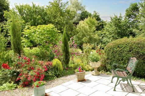Terrace &amp; Garden