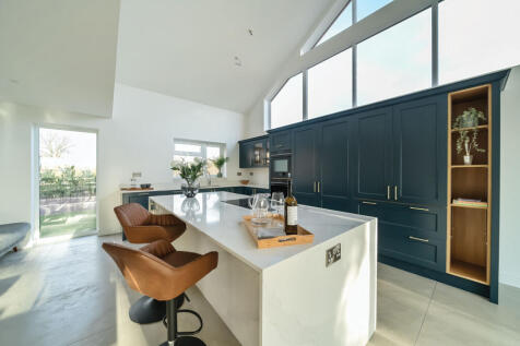Kitchen Dining Bar