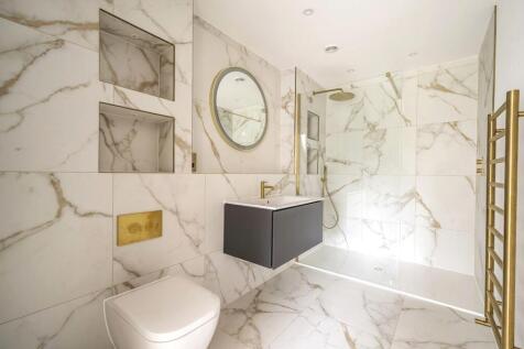 En Suite Shower Room