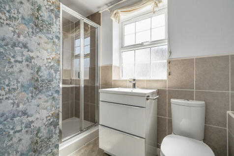 Family Bath/Shower