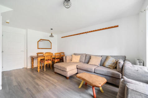 Sitting/Dining Room