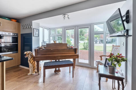 Dining/Family Room