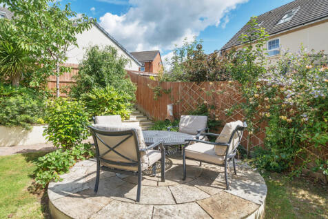 Alfresco Dining