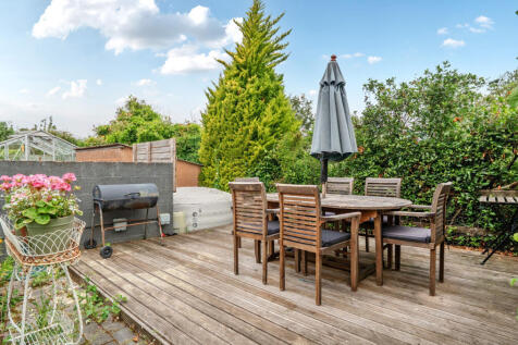 Al Fresco Dining