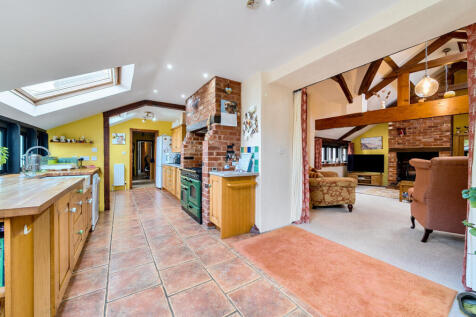 Kitchen/Sitting Room