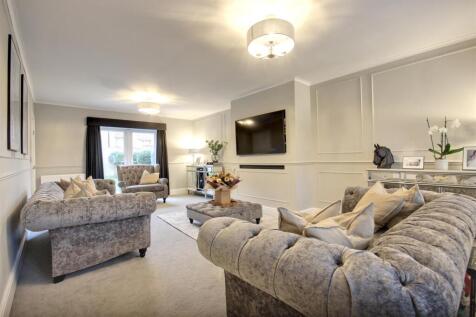 10 Bromby Close (18).jpg