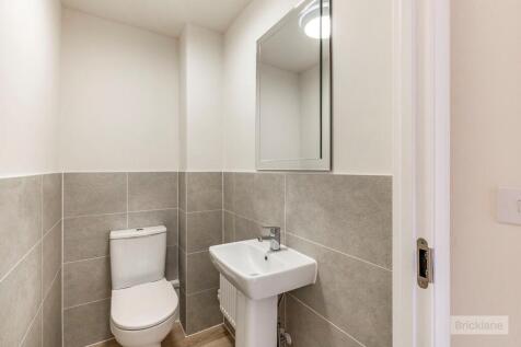 Cloakroom/wc