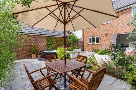 6 Coed Golau Close, Llanwern-SWPP-WEB-11.jpg