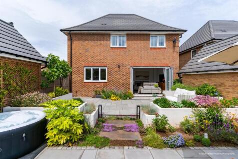 6 Coed Golau Close, Llanwern-SWPP-WEB-07.jpg
