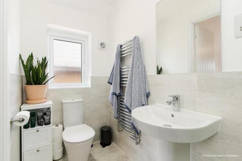 6 Coed Golau Close, Llanwern-SWPP-WEB-26.jpg