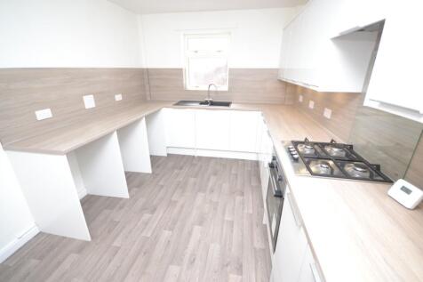 FITTED KITCHEN