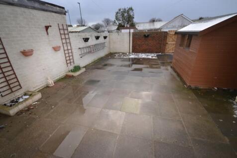 REAR COURTYARD