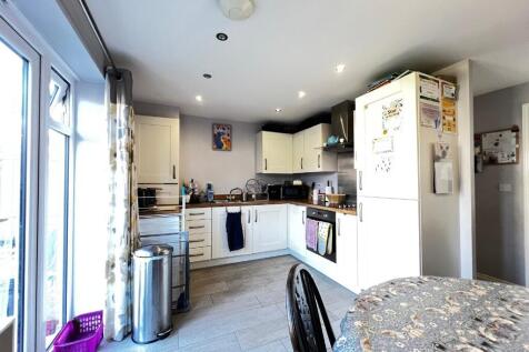 KITCHEN/ DINER