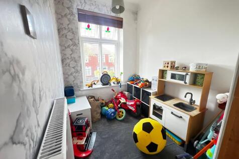 BEDROOM 3