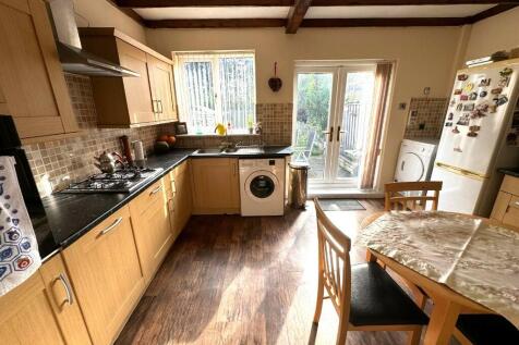 KITCHEN / DINER