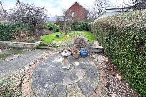 2ND PATIO