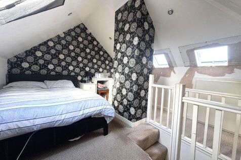 LOFT SPACE