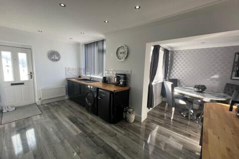 KITCHEN TO DINER