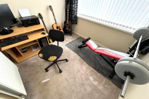 RECEPTION/ BEDROOM 4