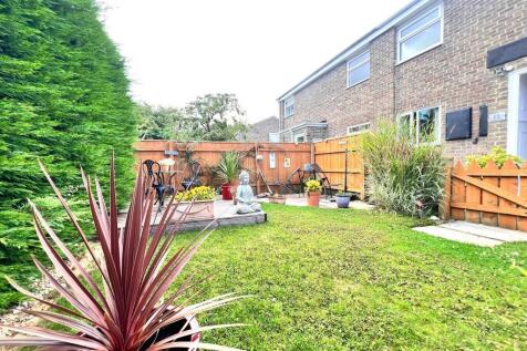 PRIVATE GARDEN