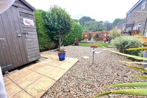 PRIVATE GARDEN