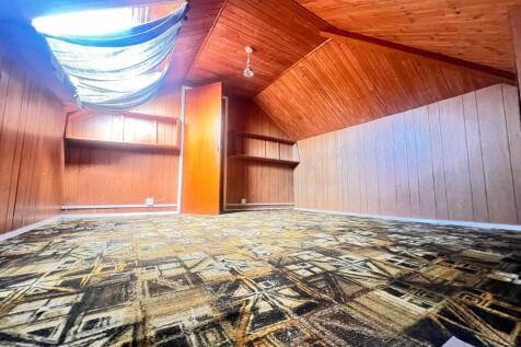 BOARDED LOFT SPACE 