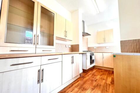 FITTED KITCHEN