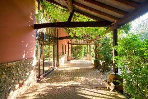 Property Image 4