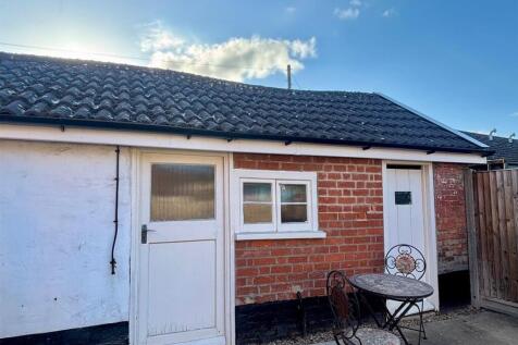 outbuilding.jpg