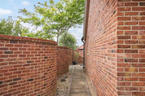 84D Willbye Avenue 20.jpg